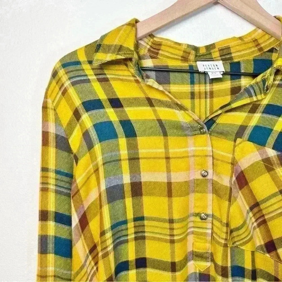 Yellow Plaid Women's Top - Picture 4 of 12